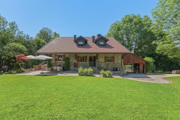 Vente Maison de luxe Cranves-Sales 9 Pièces 394 m²