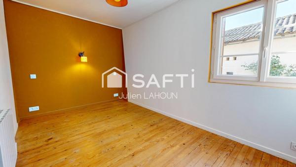 Maison rénovée, 3 chambres, cours et dépendances