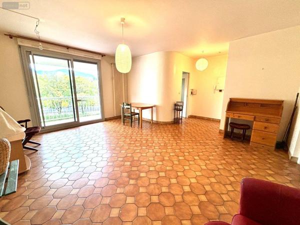 Appartement à vendre à Chambéry en Savoie (73000), ref : 73007-187   
105 rue costa de beauregard