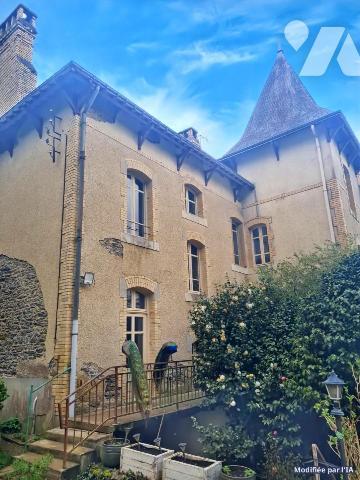 MAISON DE MAITRE