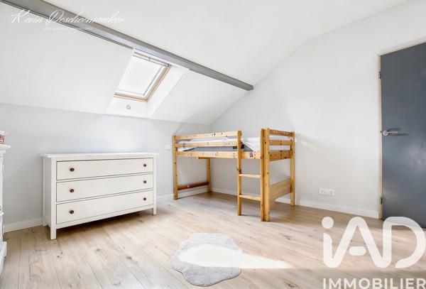 Maison à vendre 7 pièces 182 m² Échenevex