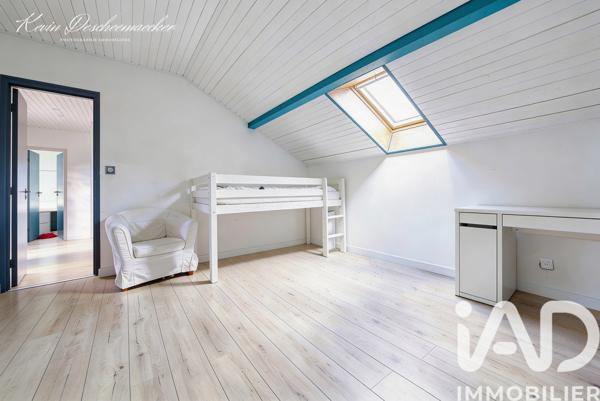 Maison à vendre 7 pièces 182 m² Échenevex