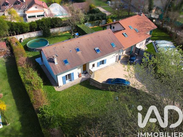 Maison à vendre 7 pièces 182 m² Échenevex