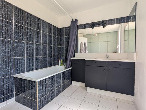 Vente / Maison T4 à Sainte-Bazeille (47180)