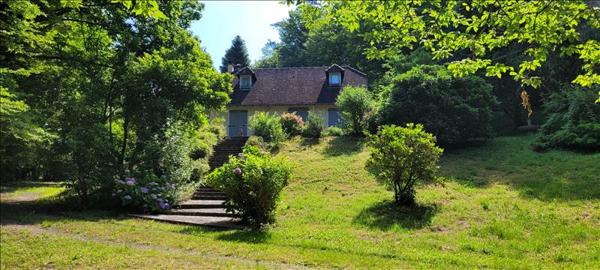 Maison à vendre |  Altillac |  5 pièces | 100 m²