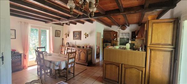 Maison à vendre |  Altillac |  5 pièces | 100 m²