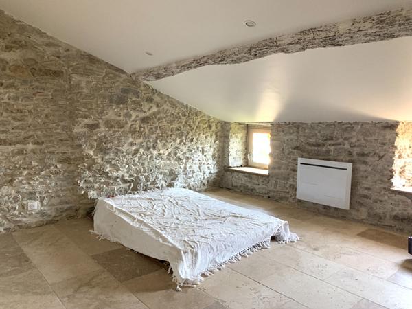 Achat maison près de CARCASSONNE - 9 pièce(s) - 366 m² - 279 000 €
