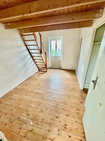 Grande maison de bourg : Maison à vendre 7 pièces BERRIEN (29)