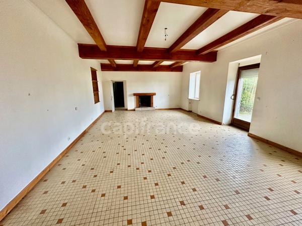 Grande maison de bourg : Maison à vendre 7 pièces BERRIEN (29)