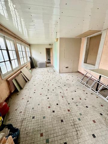 Grande maison de bourg : Maison à vendre 7 pièces BERRIEN (29)