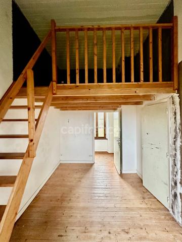 Grande maison de bourg : Maison à vendre 7 pièces BERRIEN (29)