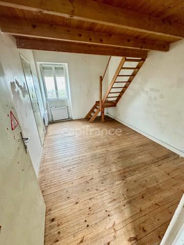 Grande maison de bourg : Maison à vendre 7 pièces BERRIEN (29)