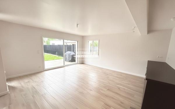 Maison 8 pièces – 126 m² environ à Saint-Aubin-d'Aubigné (ref : 38118)