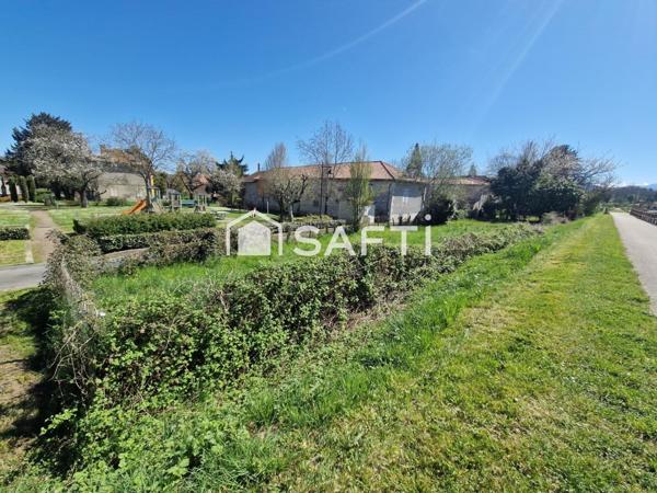 Terrain 540m² dans village.