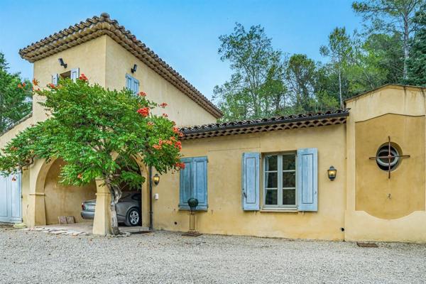 Vente Bastide Châteauneuf-Grasse 12 Pièces 344 m²