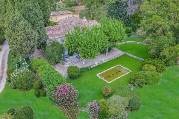 Vente Bastide Châteauneuf-Grasse 12 Pièces 344 m²