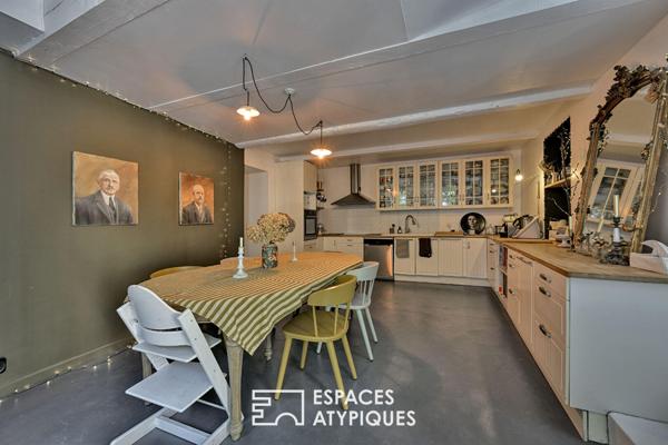 Maison de ville avec cour intérieure et piscine – quartier Révolution