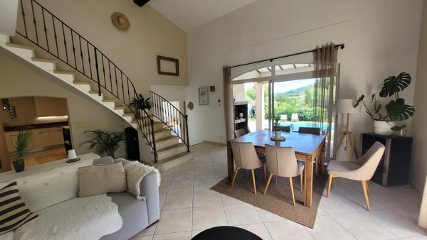 Grande maison atypique 150m² avec vue panoramique