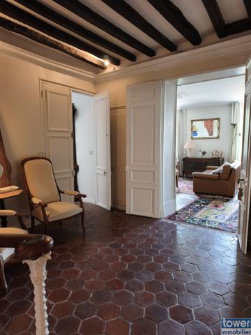 Maison de village
                                                                                                                                                                                                                                                                                                                        14 pièce(s)                                                                                                                                                                                                          7 chambre(s)                                                                                                                                                                                                          290  m²