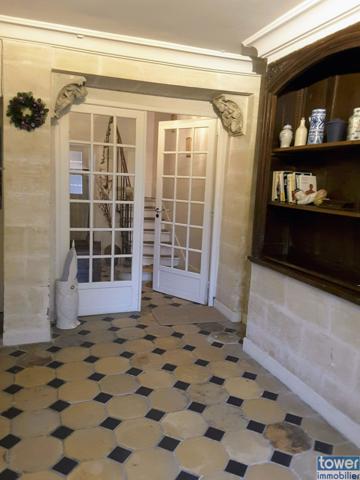 Maison de village
                                                                                                                                                                                                                                                                                                                        14 pièce(s)                                                                                                                                                                                                          7 chambre(s)                                                                                                                                                                                                          290  m²