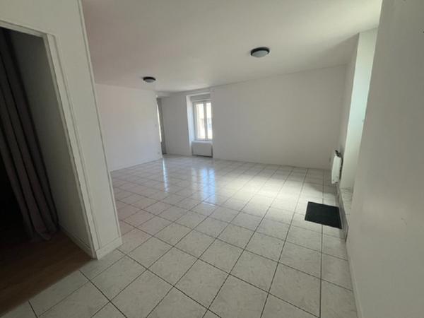 Charmante maison de 87 m² avec jardin attenant à Vihiers