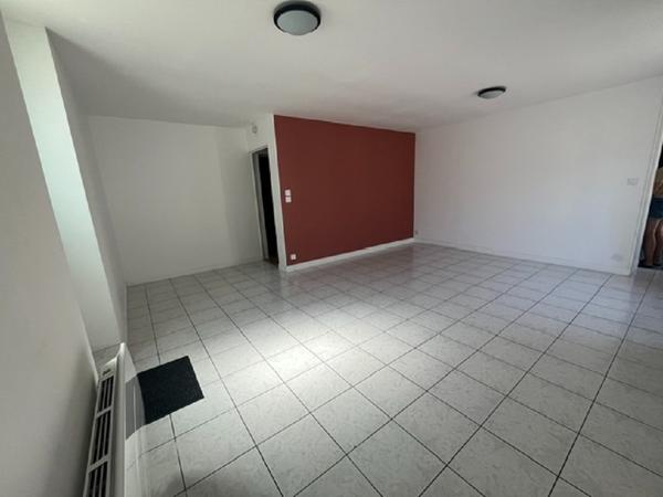 Charmante maison de 87 m² avec jardin attenant à Vihiers