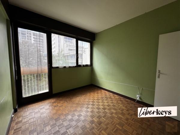 Appartement 4 pièces - 3 chambres - Balcon - Paris 17eme