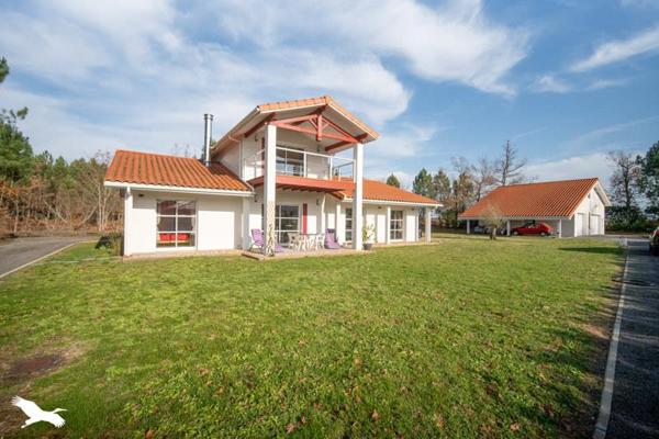 Maison à vendre |  Biscarrosse |  5 pièces | 156 m²
