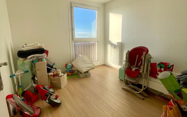 Appartement à vendre    4 pièces • 76 m2 Les Ulis