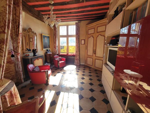 Studio d’exception sur l’Île Saint-Louis – Quai de Seine