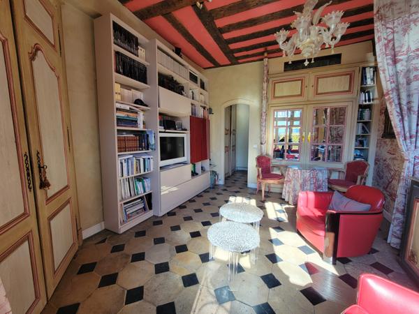 Studio d’exception sur l’Île Saint-Louis – Quai de Seine