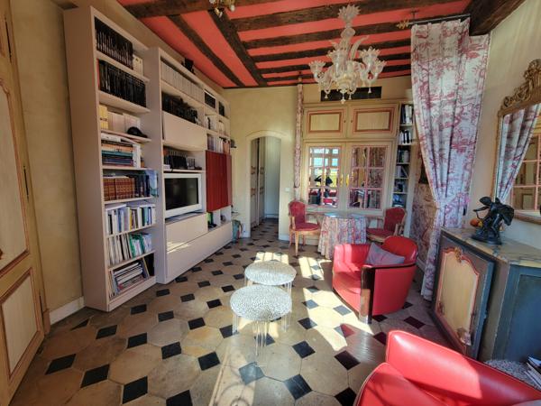 Studio d’exception sur l’Île Saint-Louis – Quai de Seine