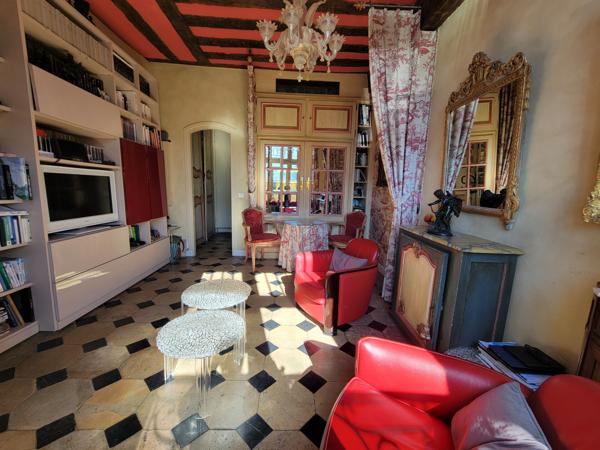 Studio d’exception sur l’Île Saint-Louis – Quai de Seine