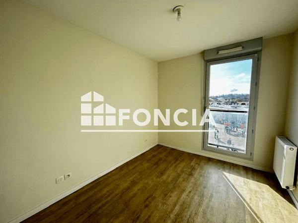 Location Appartement 4 pièces 89.87 m² - 23 RUE DE LA TABLE DE PIERRE Francheville 69340