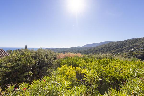 Maison à vendre  6 pièces - 113 m2 LA CROIX VALMER - 83