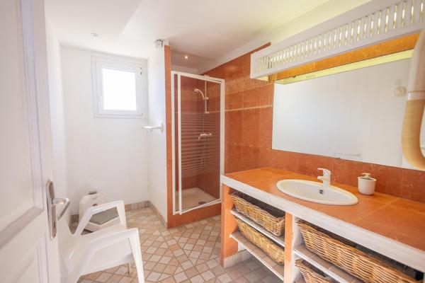 Maison à vendre  6 pièces - 113 m2 LA CROIX VALMER - 83