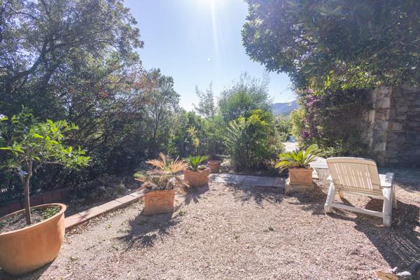 Maison à vendre  6 pièces - 113 m2 LA CROIX VALMER - 83