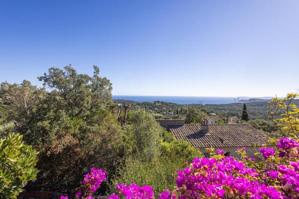 Maison à vendre  6 pièces - 113 m2 LA CROIX VALMER - 83