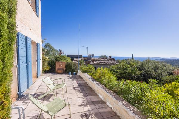 Maison à vendre  6 pièces - 113 m2 LA CROIX VALMER - 83