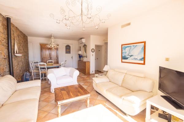 Maison à vendre  6 pièces - 113 m2 LA CROIX VALMER - 83