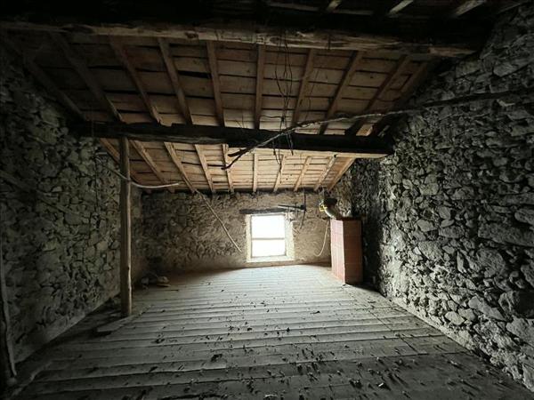 Maison à vendre |  Serres-sur-Arget |  5 pièces | 183 m²