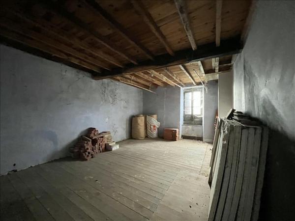 Maison à vendre |  Serres-sur-Arget |  5 pièces | 183 m²