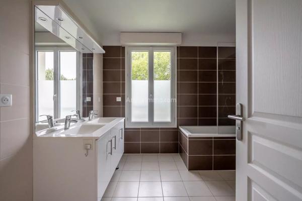 Location Appartement 4 pièces 84 m2 à Dampmart