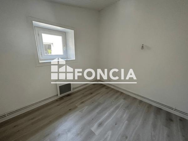 Location Appartement 2 pièces 27.62 m² - (ENTREE PAR LE 12 RUE DUPATY) La Rochelle 17000