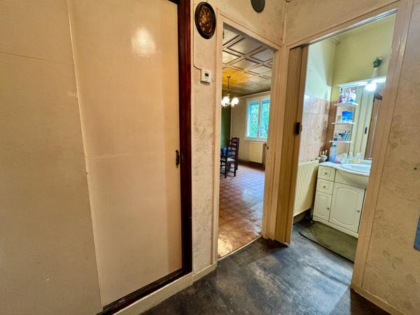 appartement F3 à rafraichir 50 m2 à Stains avec cave