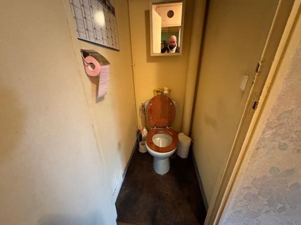 appartement F3 à rafraichir 50 m2 à Stains avec cave