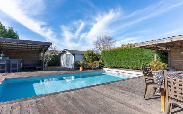 Maison à vendre    4 pièces •  Biscarrosse