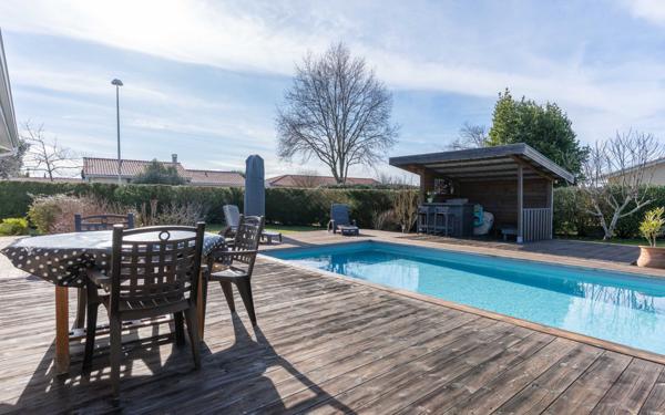 Maison à vendre    4 pièces •  Biscarrosse