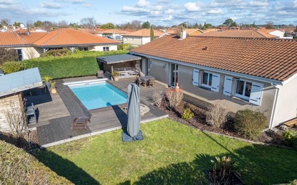 Maison à vendre    4 pièces •  Biscarrosse