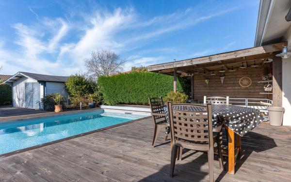 Maison à vendre    4 pièces •  Biscarrosse